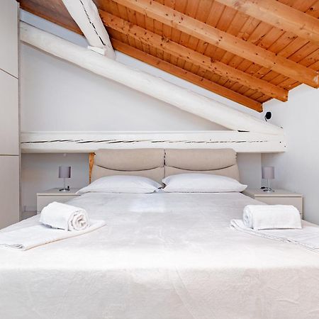 Appartamento Bergamo 24 Bagian luar foto