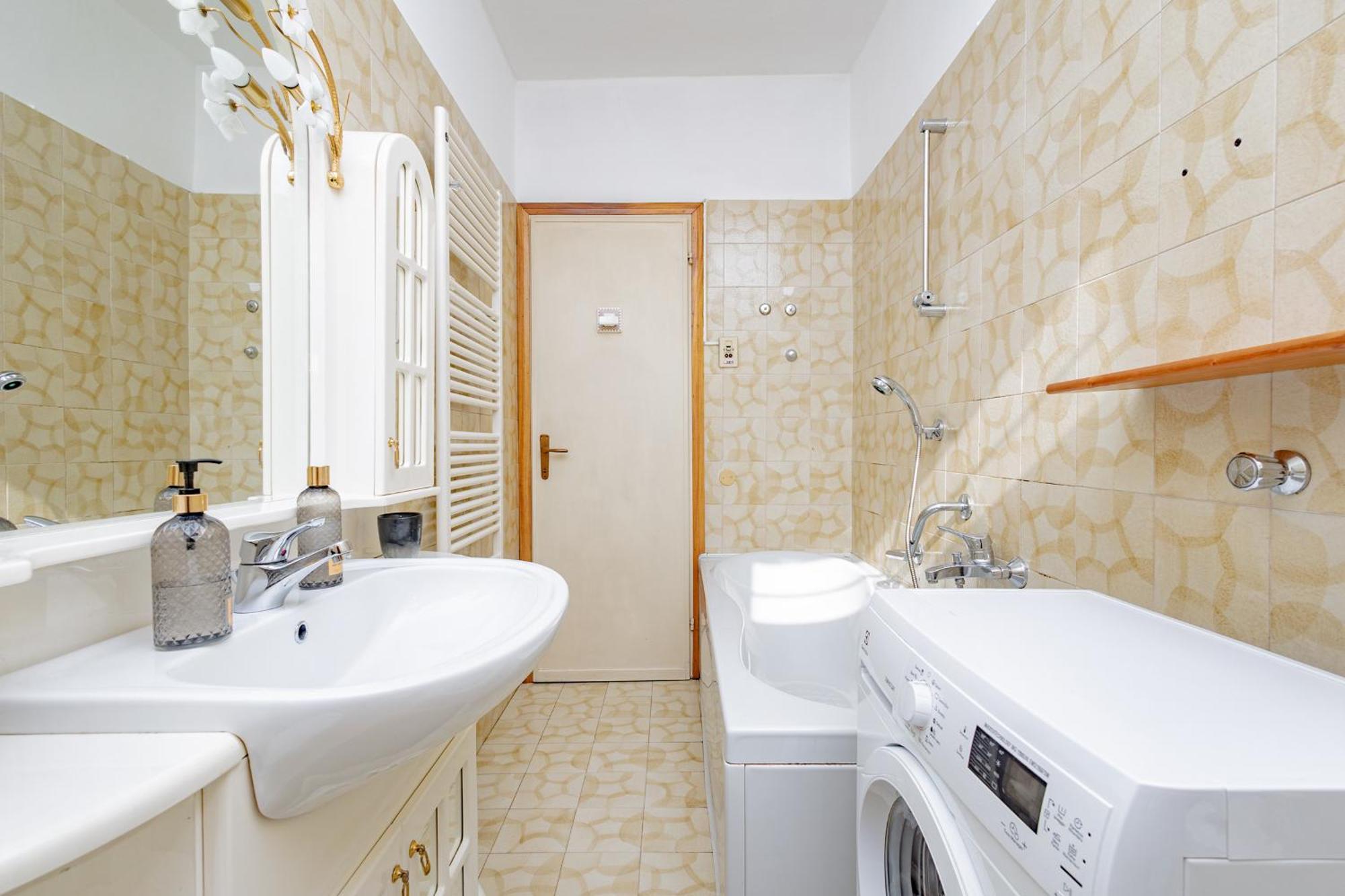 Appartamento Bergamo 24 Bagian luar foto