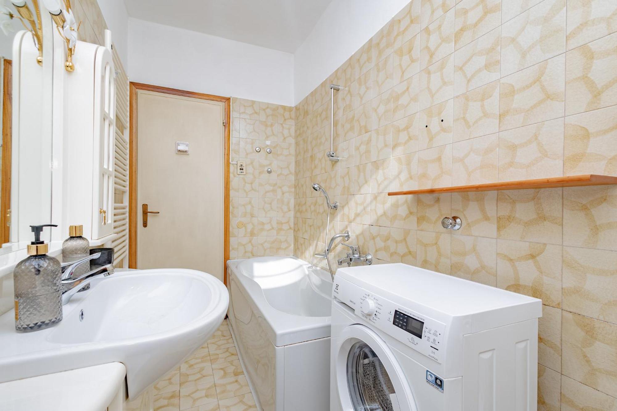 Appartamento Bergamo 24 Bagian luar foto