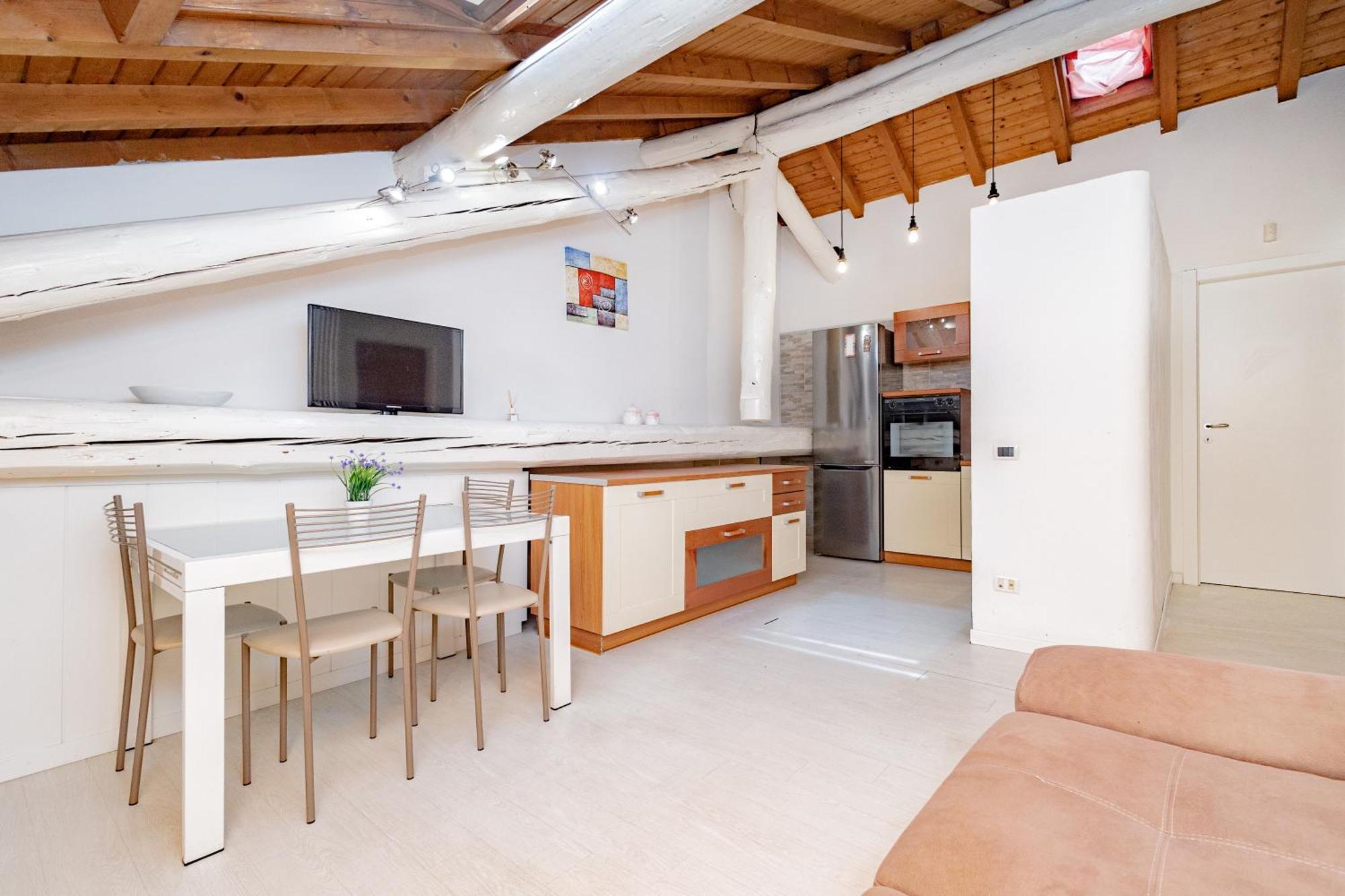 Appartamento Bergamo 24 Bagian luar foto
