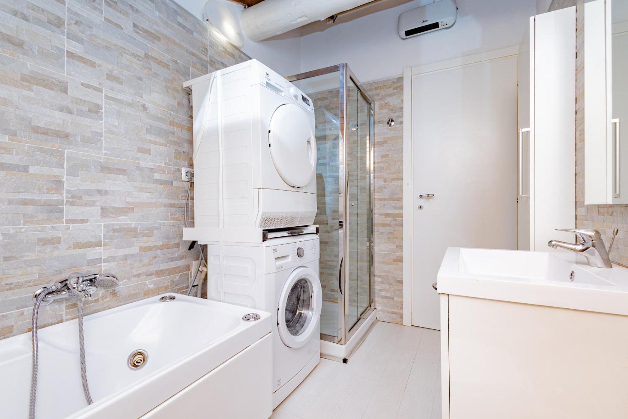 Appartamento Bergamo 24 Bagian luar foto