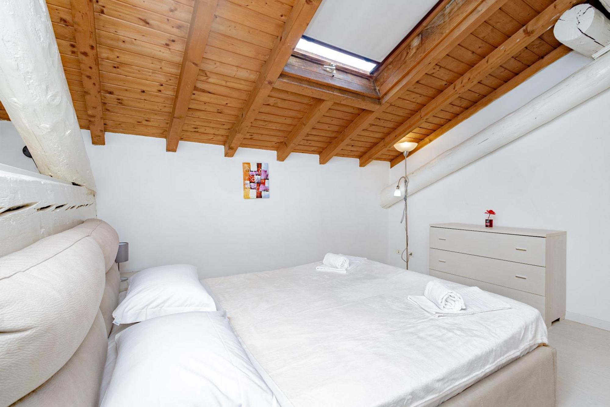 Appartamento Bergamo 24 Bagian luar foto